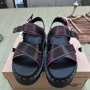 NEW Dr Martens Voss II - Black+fondant Pink -SZ 7